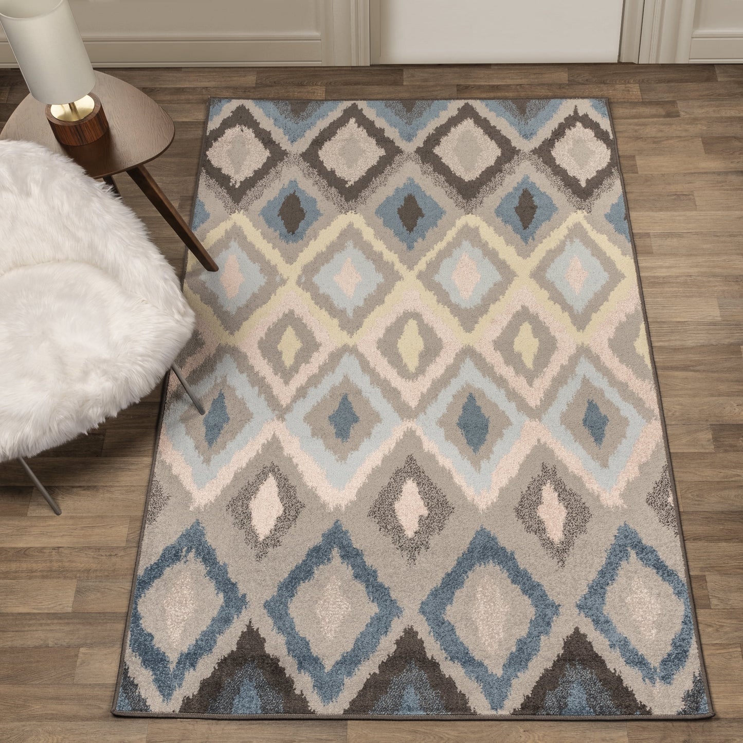 Superior Designer Harlequinn Area Rug