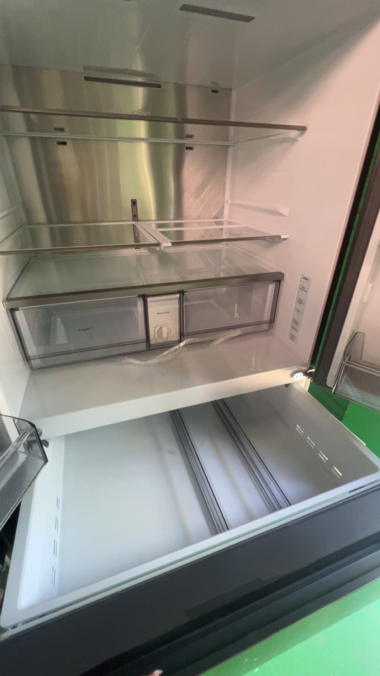 Bespoke 4-Door French Door Refrigerator (29 cu. ft.) with AutoFill Water Pitcher in Stainless Steel